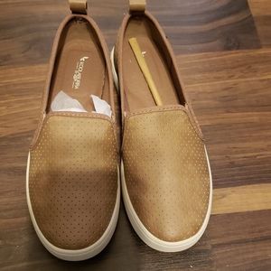 Koolaburra by UGG kellen slip on sneaker sz 6, New
